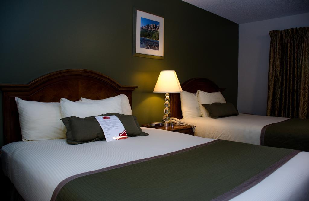 Ramada By Wyndham Medicine Hat Eksteriør billede
